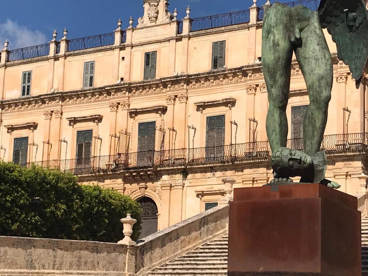 Landolina Palace Hotel Noto Eksteriør bilde