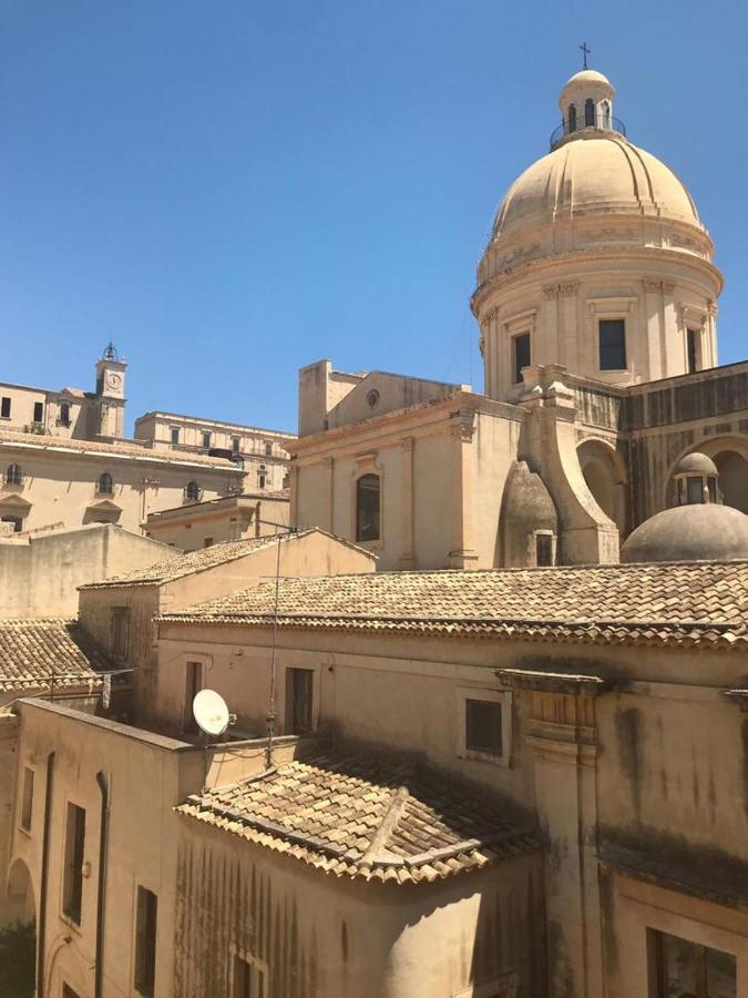 Landolina Palace Hotel Noto Eksteriør bilde