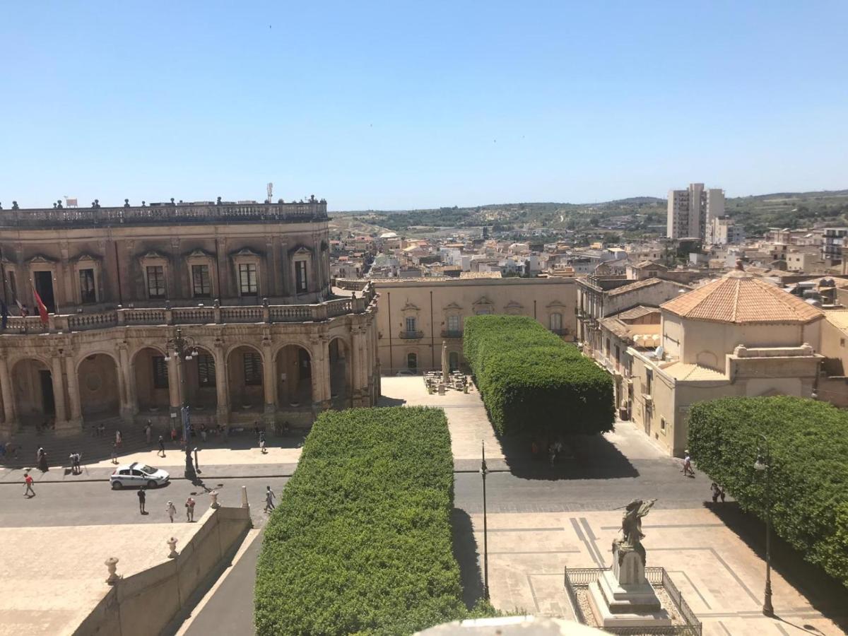 Landolina Palace Hotel Noto Eksteriør bilde